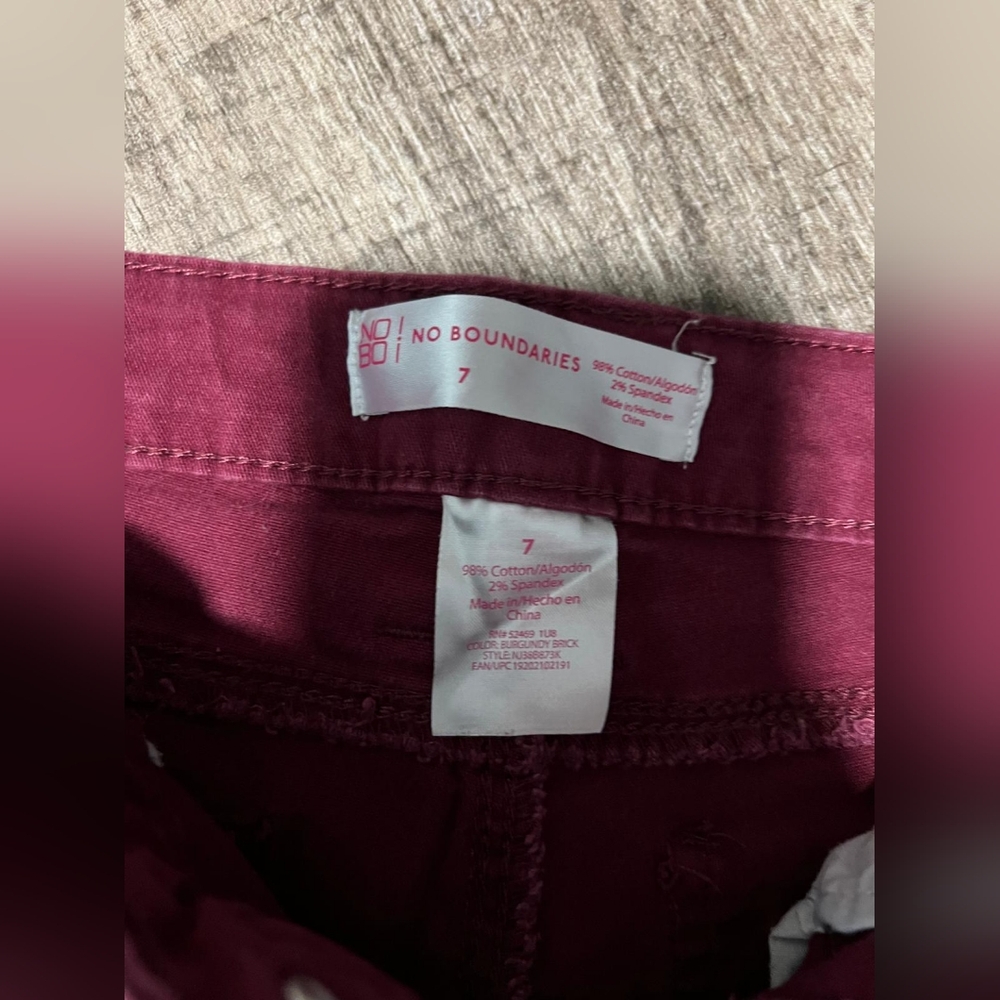 Jeans - Picture 3 of 3